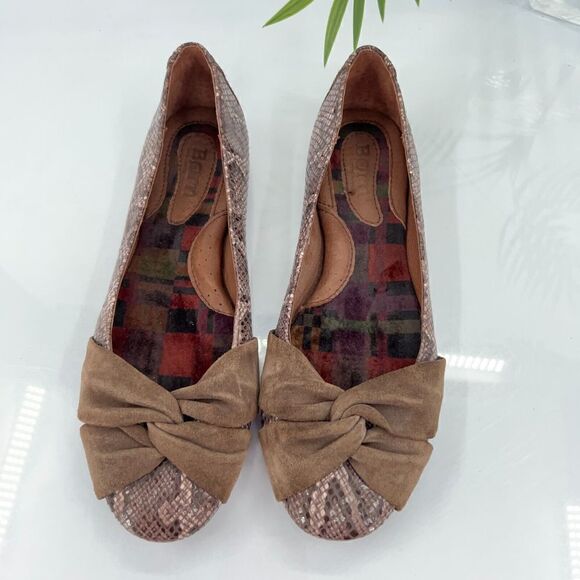 Born Women's Lilly Ballet Flat Size 8 Brown Snake Leather Suede Knot Bow Shoes - Picture 3 of 11